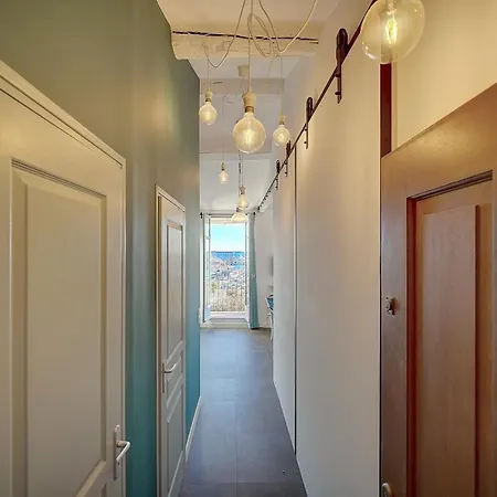 Apartman Exceptionnel 3 Pieces Avec Terrasse Vue Sur Vieux Port Centre L! A2b195 *