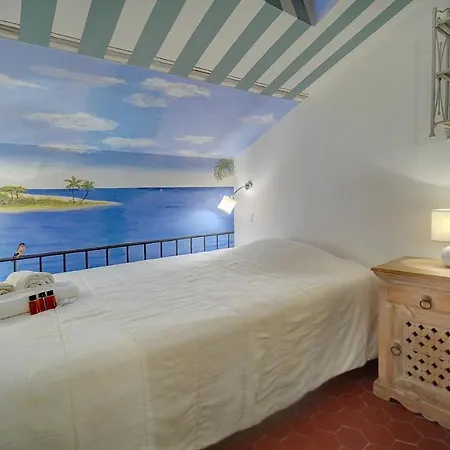 Exceptionnel 3 Pieces Avec Terrasse Vue Sur Vieux Port Centre L! A2b195 * Cannes