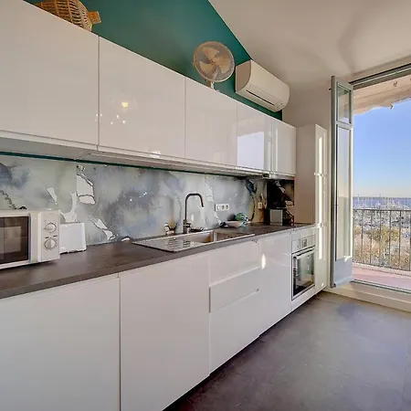 Exceptionnel 3 Pieces Avec Terrasse Vue Sur Vieux Port Centre L! A2b195 Cannes