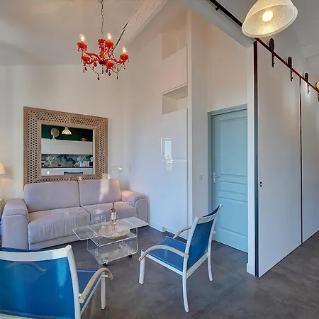 Exceptionnel 3 Pieces Avec Terrasse Vue Sur Vieux Port Centre L! A2b195 *